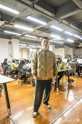 90后的返乡行囊，都装了啥？——聚焦武汉网站开发从业者的归乡故事